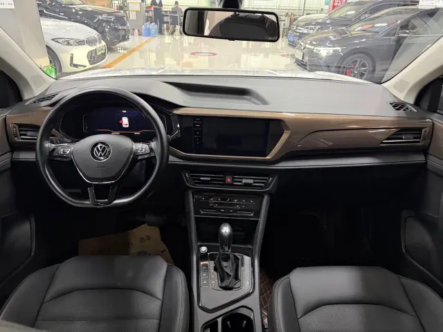 Volkswagen Tharu — Фото автомобиля 10