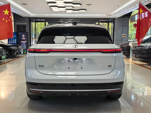 Nio ES6 — Фото автомобиля 8