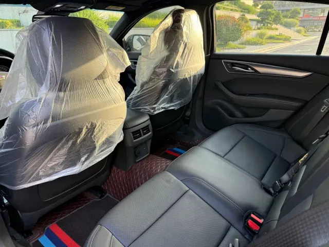 Cadillac CT5 — Фото автомобиля 14