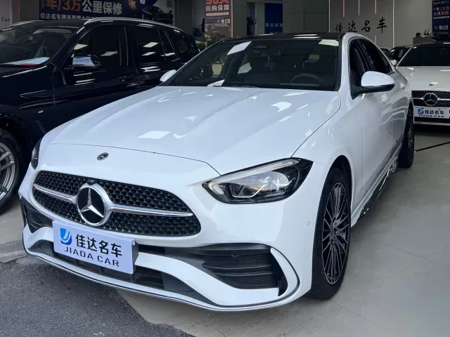 Фотография автомобиля — Mercedes-Benz C-Class