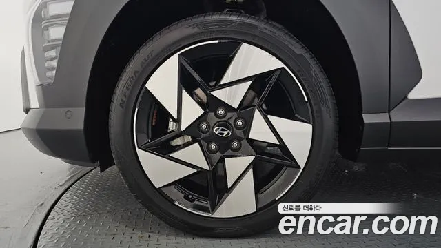 Hyundai Kona SX2 — Фото автомобиля 5