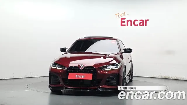 BMW i4 — Фото автомобиля 3