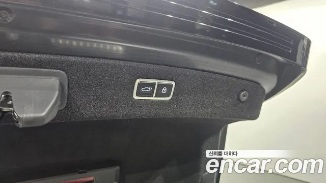 Genesis G90 Бензин 3.5 турбо AWD — Фото автомобиля 20