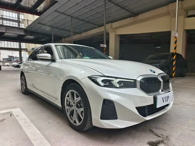 BMW i3 — Фото автомобиля 3