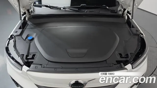 Volvo C40 C40 Recharge — Фото автомобиля 6
