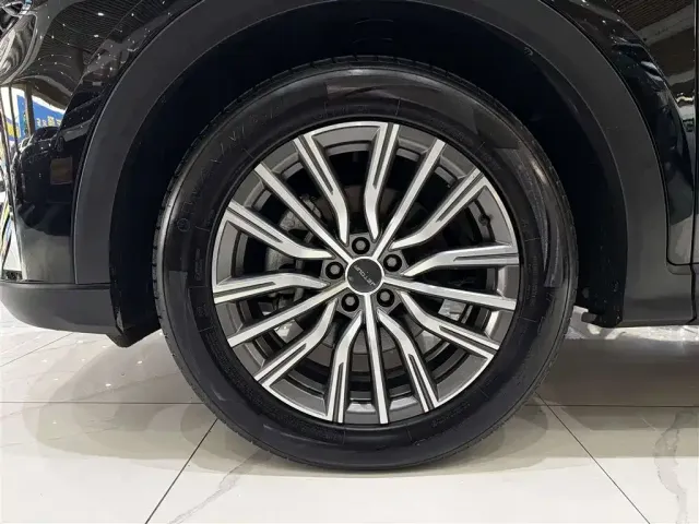 Jetour X70 Plus — Фото автомобиля 8
