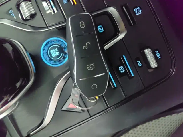 BYD Qin PLUS — Фото автомобиля 10