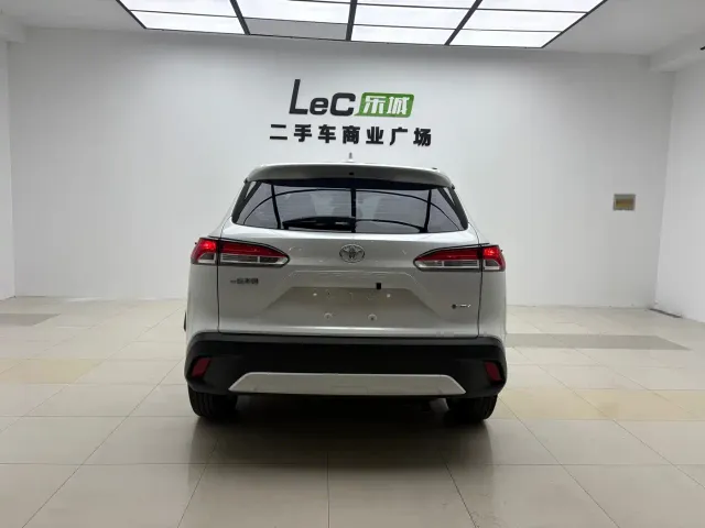 Toyota Corolla Cross — Фото автомобиля 16