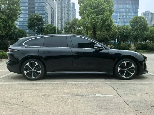 Nio ET5 Touring — Фото автомобиля 10