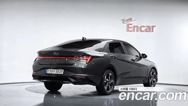Фотография автомобиля — Hyundai Avante CN7