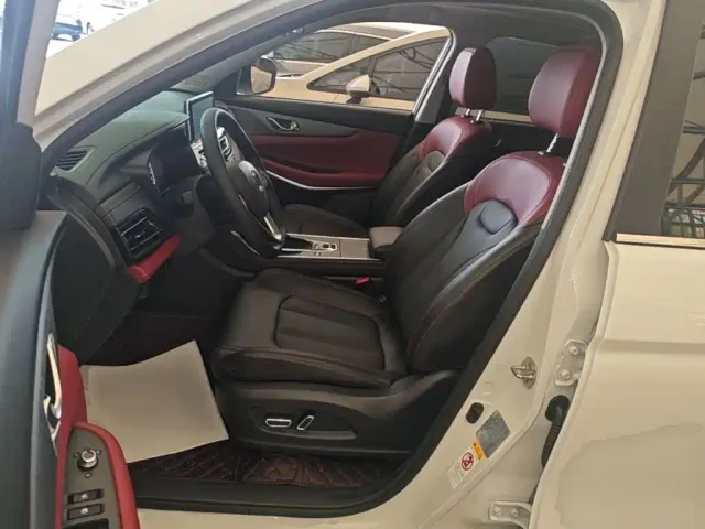 Changan CS75 — Фото автомобиля 14
