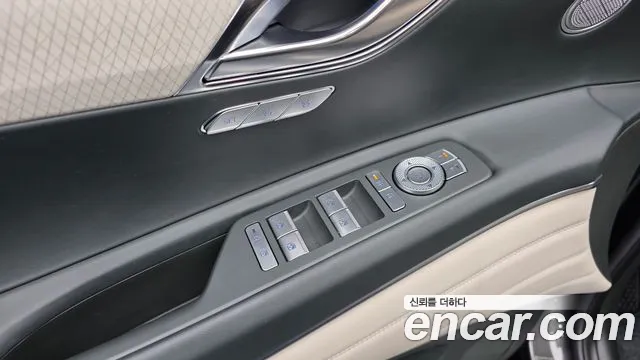 Genesis GV80 — Фото автомобиля 27