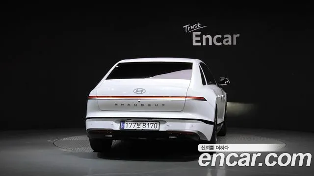 Hyundai Grandeur GN7 — Фото автомобиля 4