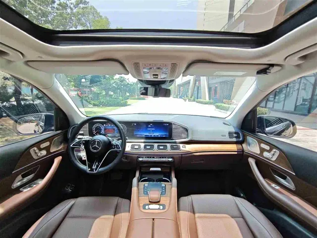 Mercedes-Benz GLE-Class — Фото автомобиля 12
