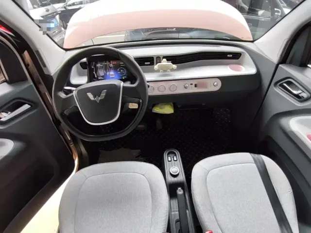 Wuling Hongguang Mini EV — Фото автомобиля 9