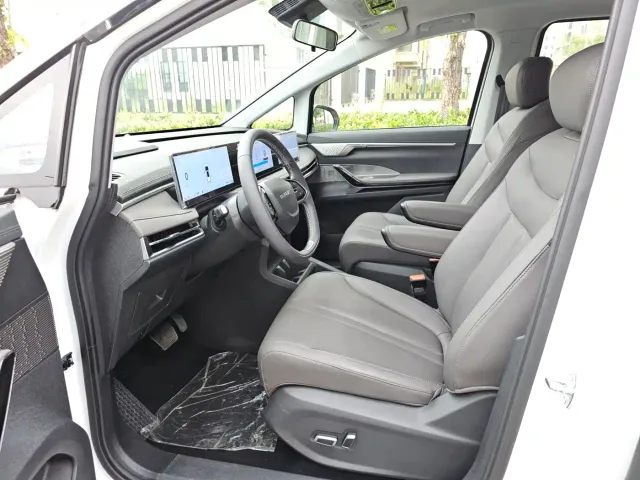 Maxus Dajia 7 — Фото автомобиля 11