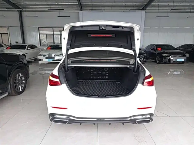 Mercedes-Benz C-Class — Фото автомобиля 18