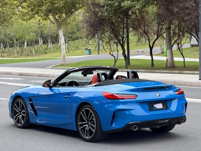 BMW Z4 — Фото автомобиля 4