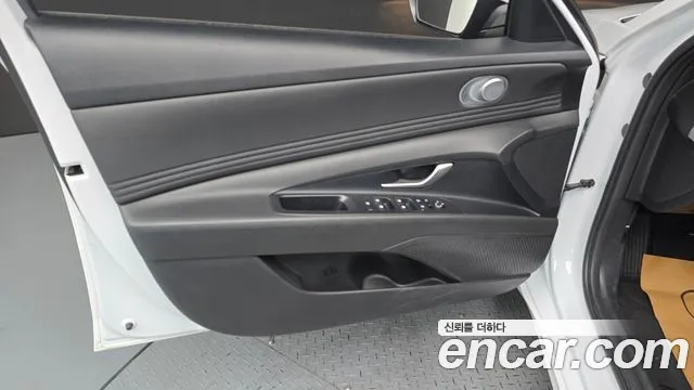 Hyundai AVANTE Avante (CN7) — Фото автомобиля 24