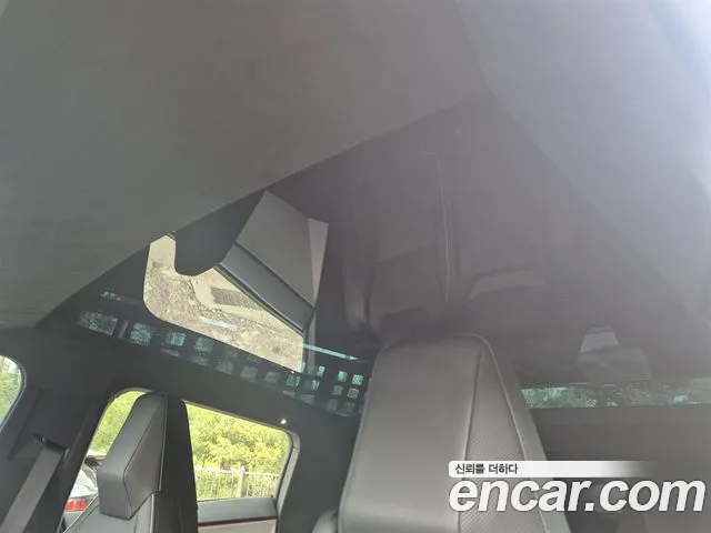 Tesla Cybertruck — Фото автомобиля 11
