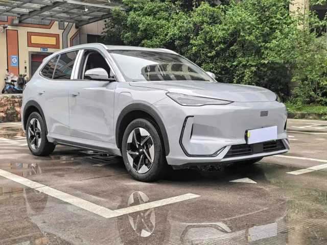 Geely Galaxy E5 — Фото автомобиля 3