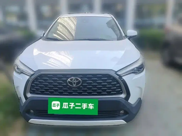 Toyota Corolla Cross — Фото автомобиля 2