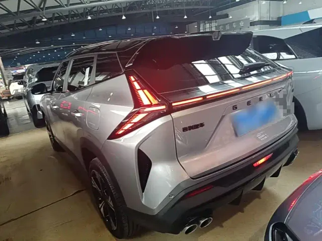 Geely Boyue — Фото автомобиля 4