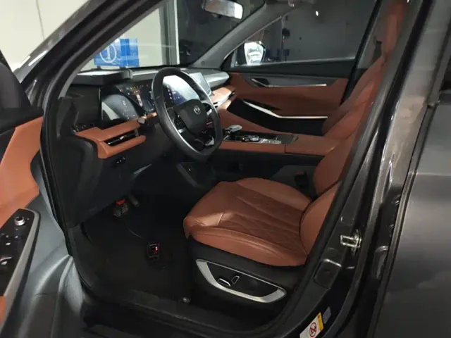 Changan CS75 Plus — Фото автомобиля 14