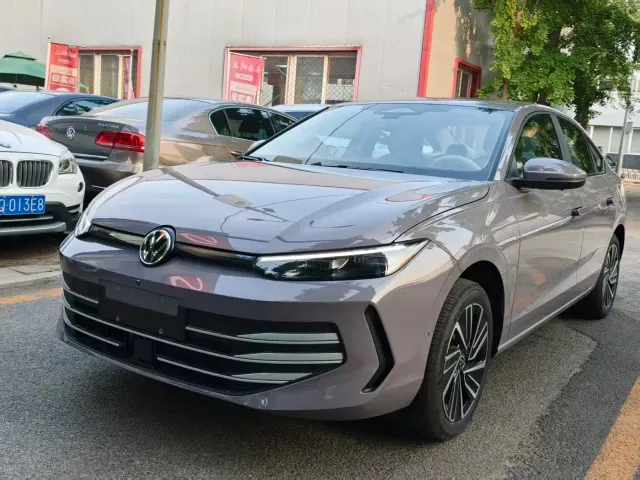Фотография автомобиля — Volkswagen Lavida