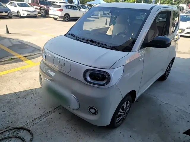 Фотография автомобиля — Wuling Hongguang Mini EV