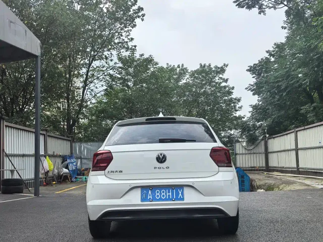 Volkswagen Polo — Фото автомобиля 5