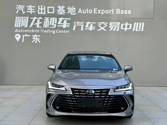 Toyota Avalon — Фото автомобиля 2