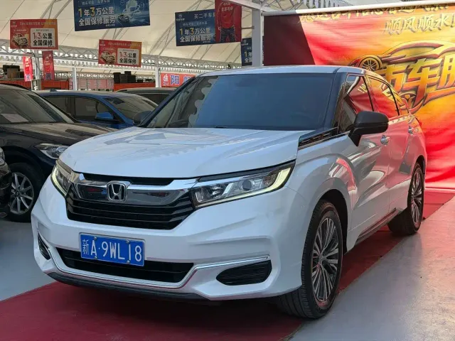 Фотография автомобиля — Honda Avancier