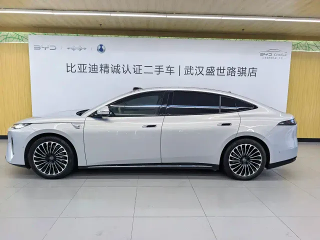 BYD Seal 08 — Фото автомобиля 8
