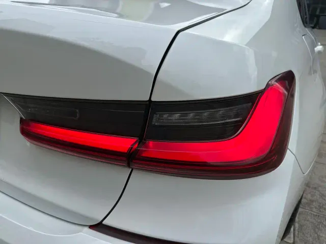 BMW 3 Series — Фото автомобиля 19