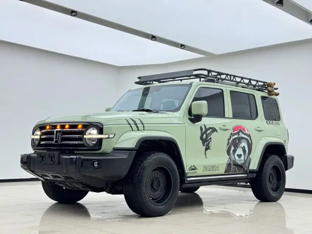 Фотография автомобиля — Tank 300