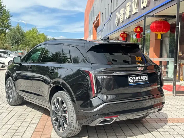 Cadillac XT5 — Фото автомобиля 14