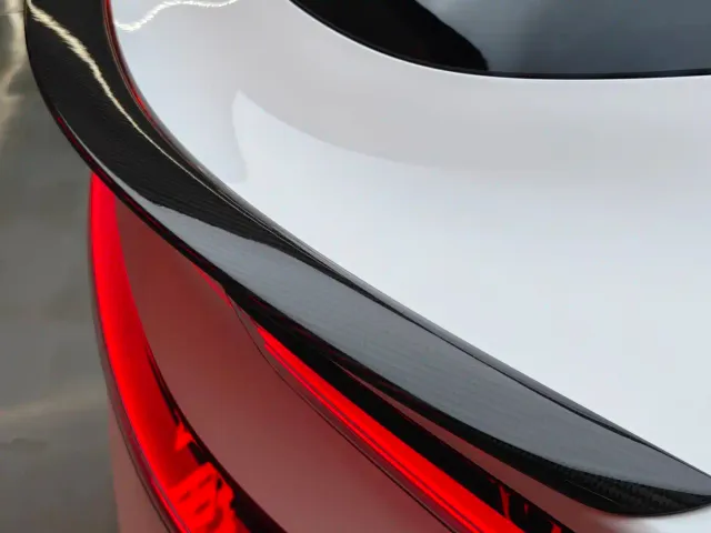 Xiaomi YU7 — Фото автомобиля 19