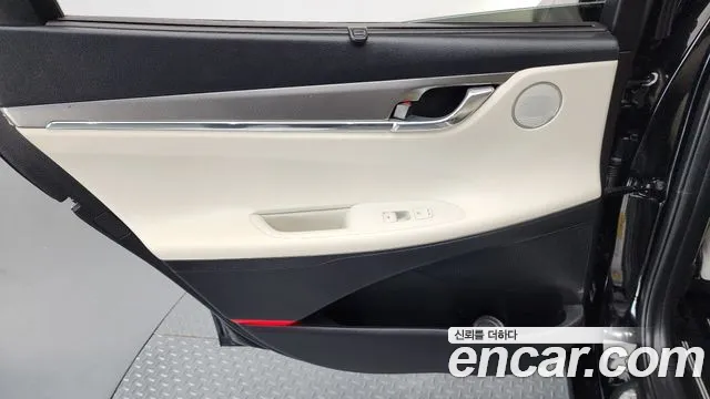 Hyundai Grandeur — Фото автомобиля 23