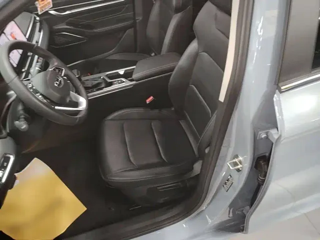 Geely Emgrand — Фото автомобиля 14