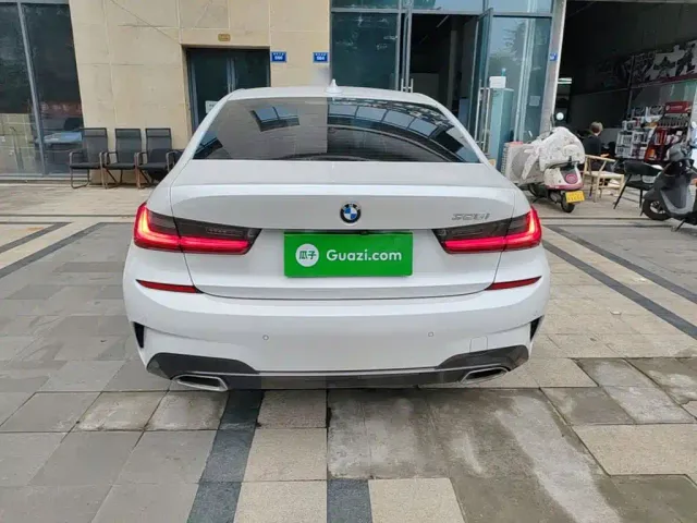 BMW 3 Series — Фото автомобиля 5