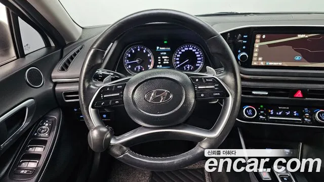 Hyundai Sonata Sonata (DN8) 2.0 LPG(Для проката) — Фото автомобиля 14