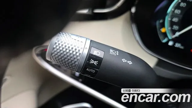 Genesis GV70 — Фото автомобиля 29