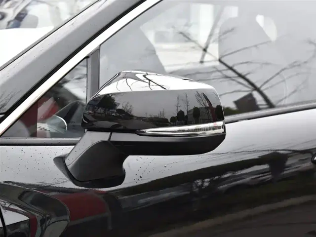 Toyota Frontlander — Фото автомобиля 12