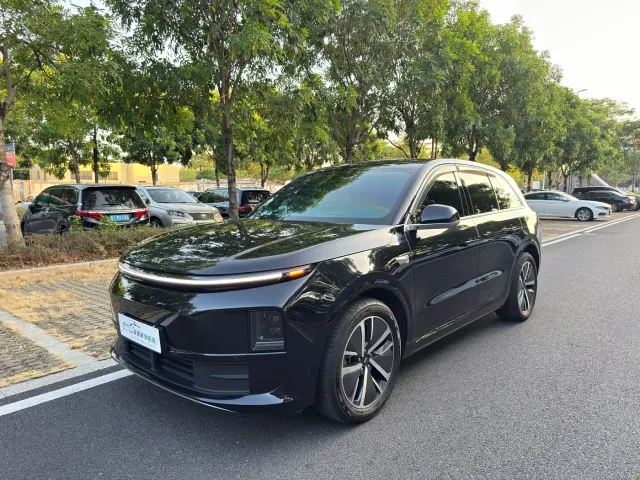 Фотография автомобиля — Li Auto L6