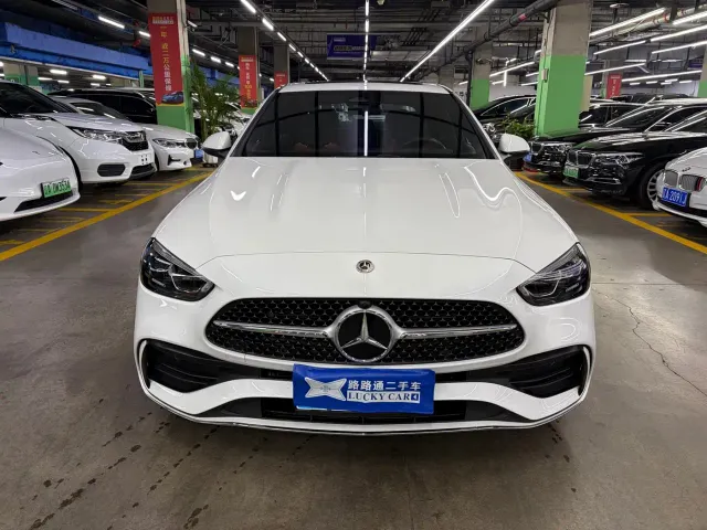 Mercedes-Benz C-Class — Фото автомобиля 2