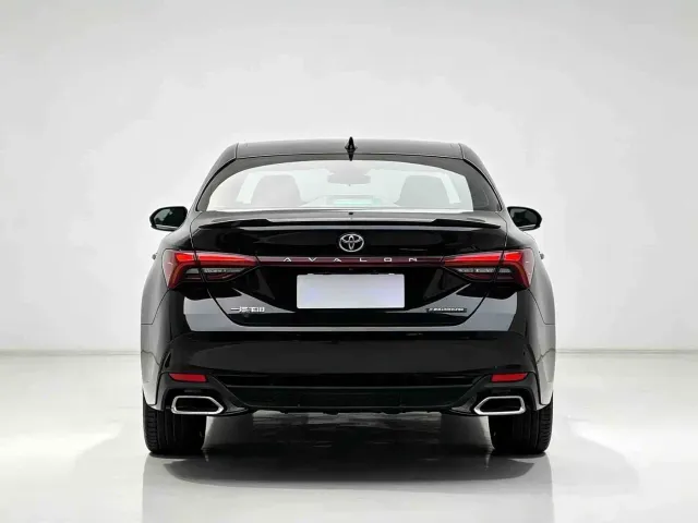 Toyota Avalon — Фото автомобиля 8