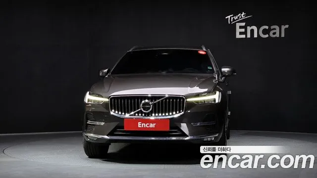 Вольво XC60 — Фото автомобиля 3