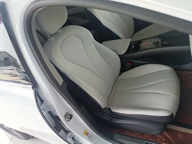 BYD Seal 05 DM-i — Фото автомобиля 24
