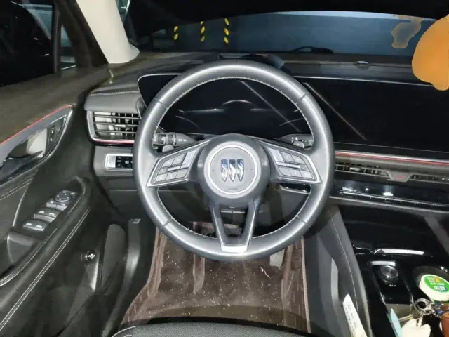 Buick Envision S — Фото автомобиля 6